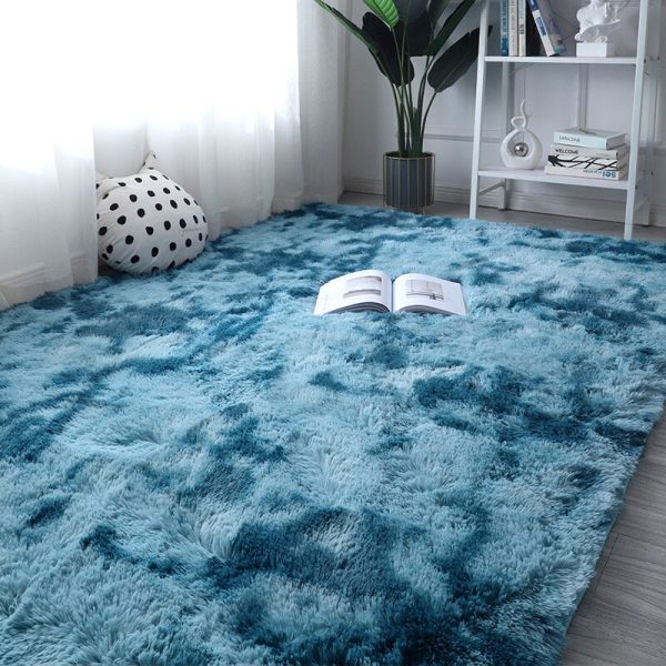 tapis bleu chambre