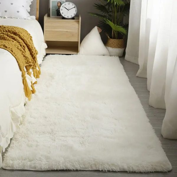 tapis moelleux blanc