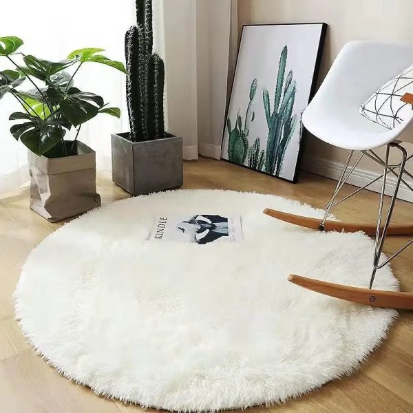 tapis rond shaggy blanc
